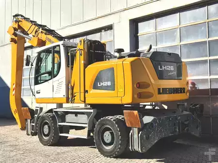 Anyagkezelő 2020 Liebherr LH26 (3)