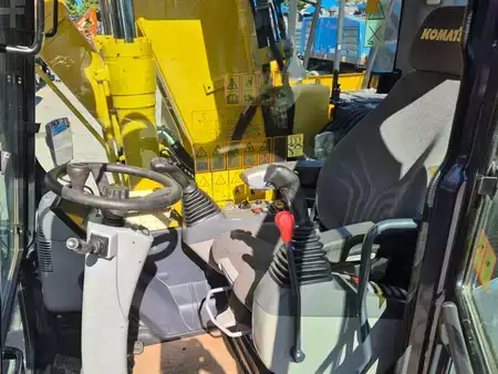 Mobilní bagry 2020 Komatsu PW180-11 (15)