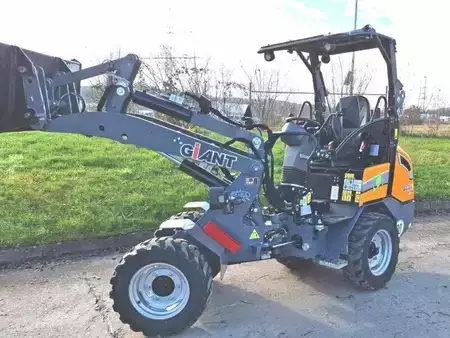Ostatní 2023 Giant G2200E X-TRA Elektro (3)