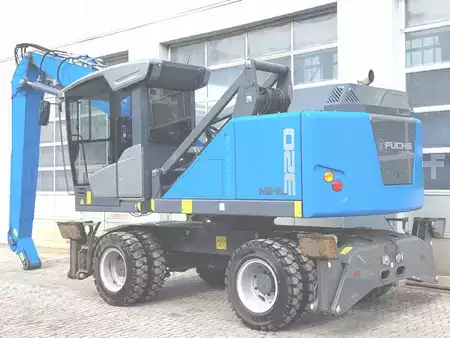 Překládací bagry  2023 Fuchs MHL320 F (3)