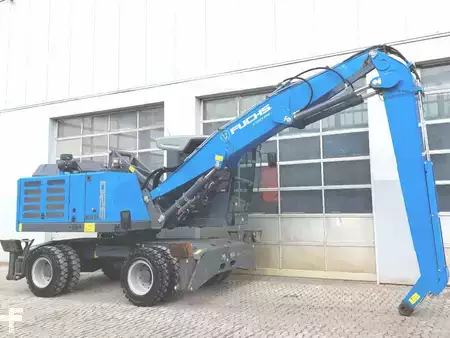 Překládací bagry  2023 Fuchs MHL320 F (4)