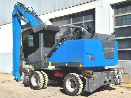 Překládací bagry  2020 Fuchs MHL320 F (3)