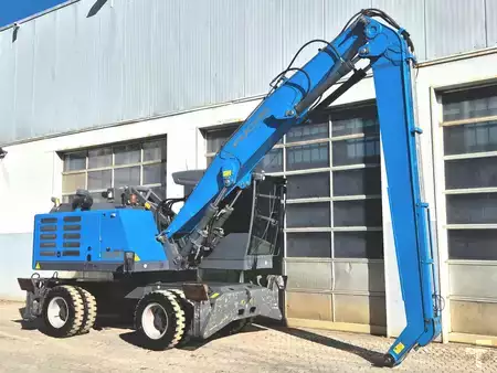 Překládací bagry  2020 Fuchs MHL320 F (4)