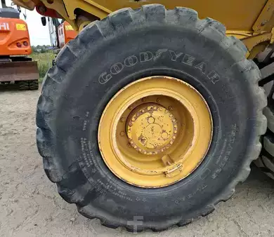 Kink Dumprar 2022 Bell B30ENB-5 (15)