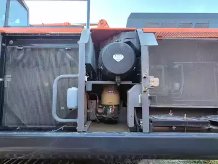Korečková rýpadla 2017 Hitachi KTEG KLS400-6 (10)