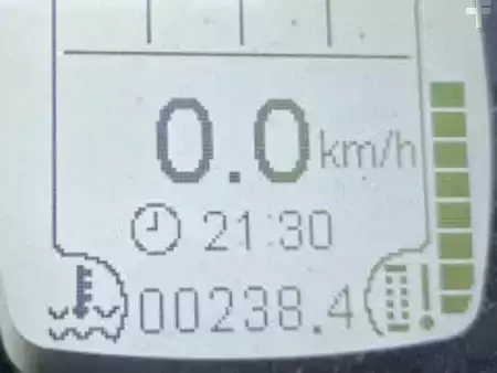 Kolové nakladače 2023 Giant G3500 X-Tra (10)