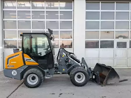Kolové nakladače 2023 Giant G3500 X-Tra (5)
