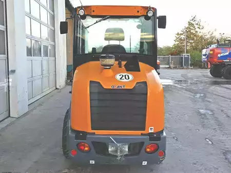Kolové nakladače 2023 Giant G3500 X-Tra (6)