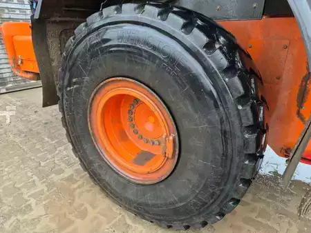 Kolové nakladače 2017 Hitachi ZW250-6 (16)