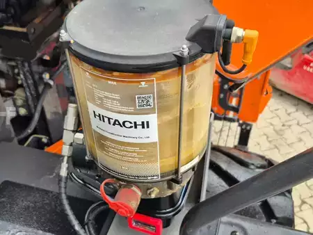 Kolové nakladače 2023 Hitachi ZW250-7 (9)