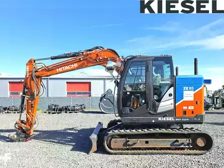 Minibagry 2022 Hitachi KTEG ZE85 Elektro (1)
