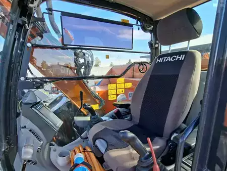 Minibagry 2022 Hitachi KTEG ZE85 Elektro (8)