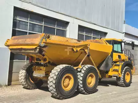 Csuklós dömperek 2019 Bell B25E (6)