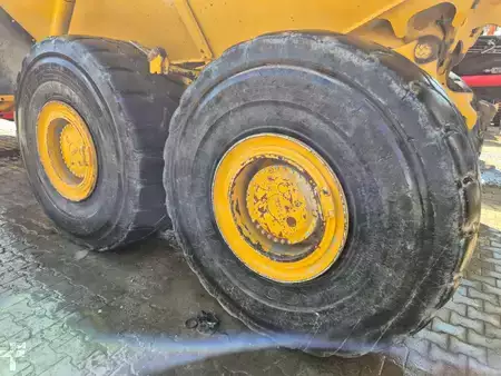 Artikulerte dumpere 2022 Bell B40E (13)
