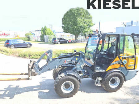 Chargeuse sur pneus 2023 Giant G5000 X-Tra (1)