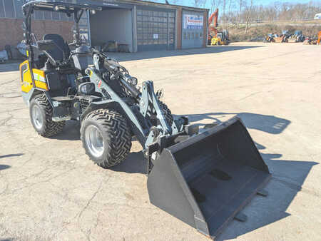 Autres 2024 Giant G2700E X-Tra Elektro (4)