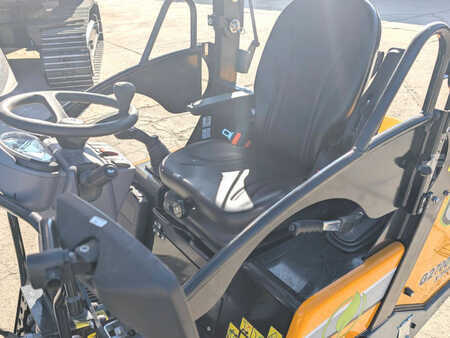 Autres 2024 Giant G2700E X-Tra Elektro (8)