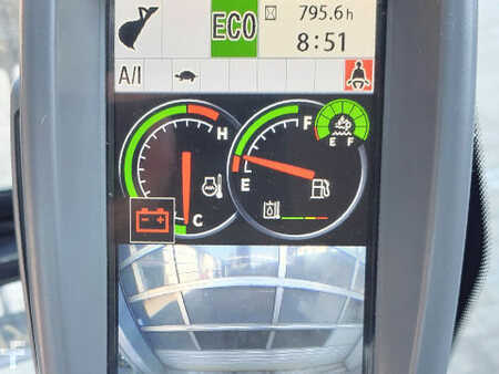 Bontó kotrógép 2021 Hitachi KTEG KMC380S-6 (17)