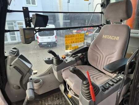Překládací bagry  2021 Hitachi KTC390-6 (13)