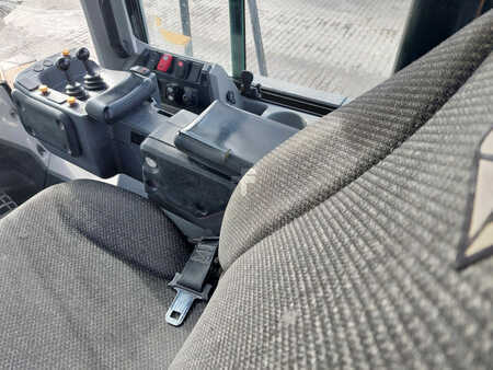 Wielladers 2018 Caterpillar 972M (11)