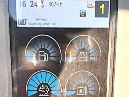 Koparki kołowe 2017 Caterpillar M318F (10)