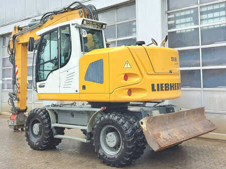 Mobilní bagry 2013 Liebherr A918 Compact (4)