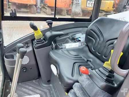 Minigraver 2023 Volvo EC18E (11)