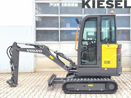 Minigraver 2023 Volvo EC18E (1)