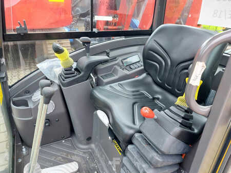 Minigraver 2023 Volvo EC18E (11)