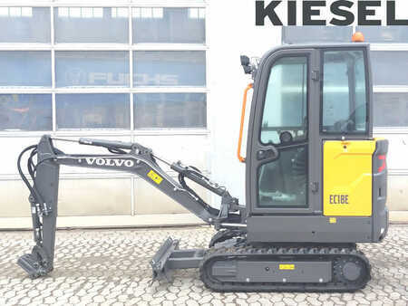 Minigraver 2023 Volvo EC18E (1)