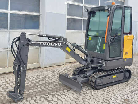 Minigraver 2023 Volvo EC18E (3)