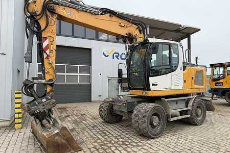 Mobilní bagry 2017 Liebherr A 916 Litronic (2)