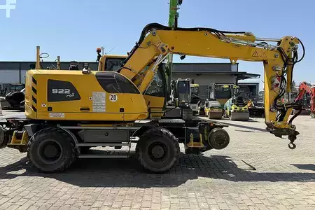 Mobil grävmaskin 2018 Liebherr A 922 Rail Litronic (5)
