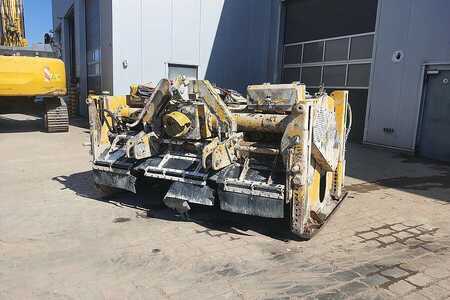 Kierrätyslaitteet 2013 WIRTGEN WS 250 (2)