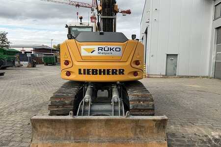 Korečková rýpadla 2021 Liebherr R 914 Compact K-S OilQuick (3)