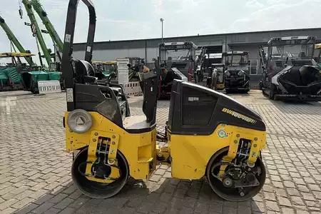 Tandemwalze 2023 BOMAG BW 100 AD-5 (5)