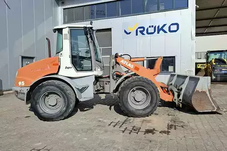Cargadoras de ruedas 2011 Atlas AR 95e Super (1)