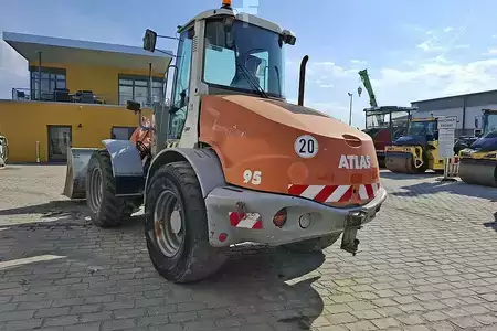 Chargeuse sur pneus 2011 Atlas AR 95e Super (7)