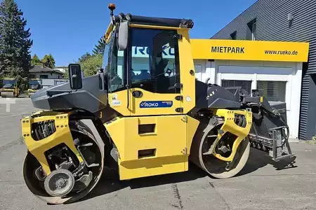 Rolos em tandem 2017 BOMAG BW 154 AP-4i AM (1)