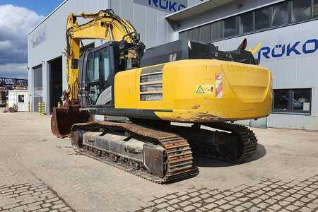 Korečková rýpadla 2018 Hitachi ZX 300 LCN-6 (2)
