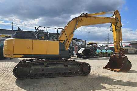 Korečková rýpadla 2018 Hitachi ZX 300 LCN-6 (5)
