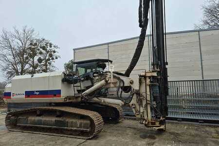 Ostatní 1993 ABI Ramme auf Sennebogen ZR28T mit Vibrohammer VRZ 700 (2)