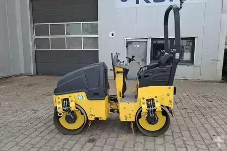 Tandemruller 2021 BOMAG BW 90 AD-5 (2)