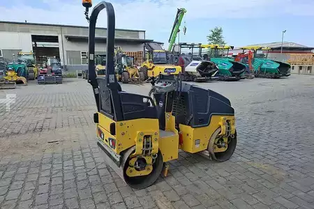 Tandemruller 2021 BOMAG BW 90 AD-5 (5)