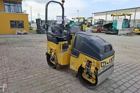 Tandemruller 2021 BOMAG BW 90 AD-5 (7)