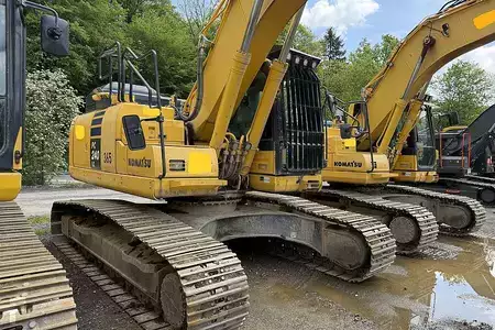 Hydraulic Excavators 2018 Komatsu PC 240 LC-11 (2)