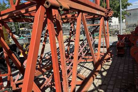 Liebherr Kletterturmstück 256HC, L=4,14m/ Climbing tower se