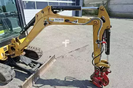 Minigrävare 2022 Caterpillar 301.8 Powertilt HS01 (7)