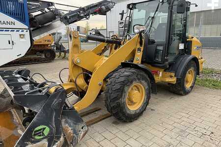 Ładowarki kołowe 2022 Caterpillar 906 M (3)