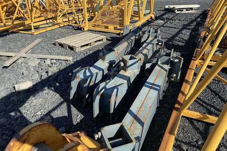 Liebherr 132 EC-H 8 FR.tronic